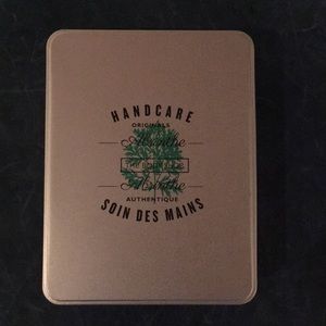 The Body Shop Absinthe Handy Manicure Set